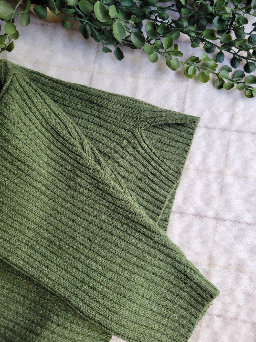 Olive Green Ribbed Sweater - Picture 4 of 6